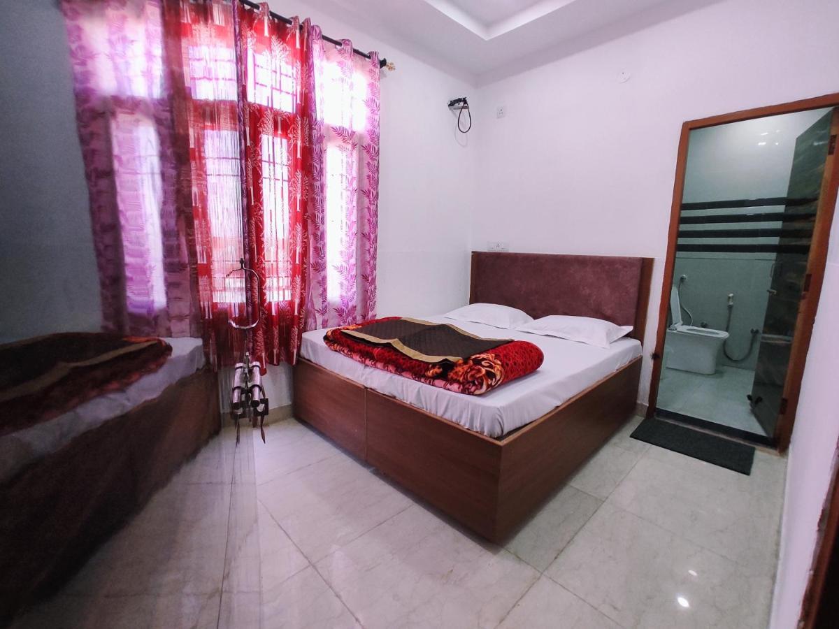 Hotel Yolo- Chandīgarh Exterior foto