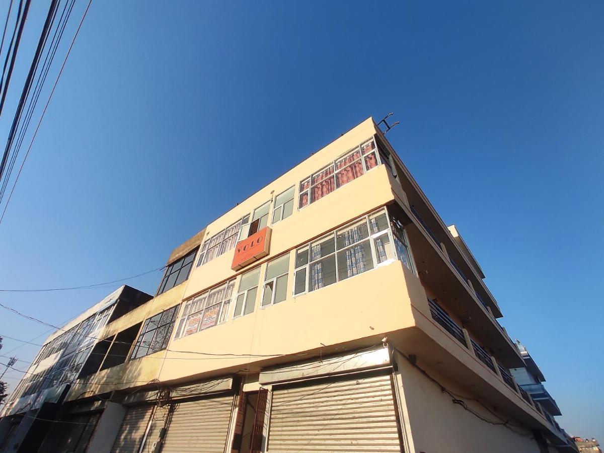 Hotel Yolo- Chandīgarh Exterior foto