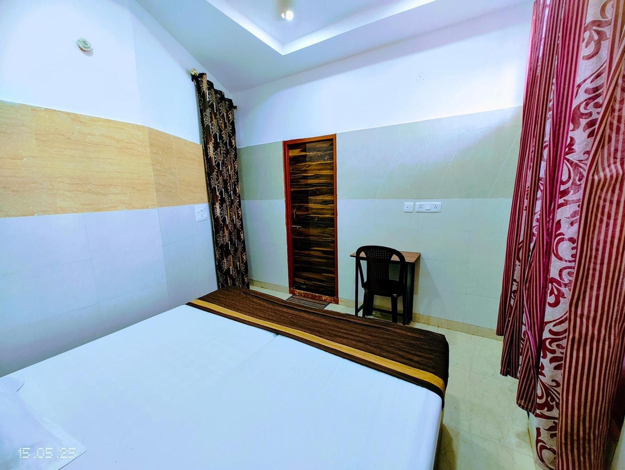 Hotel Yolo- Chandīgarh Exterior foto